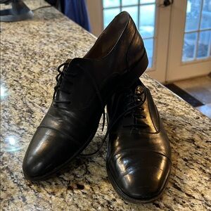 Classic Black Leather Men's Oxfords